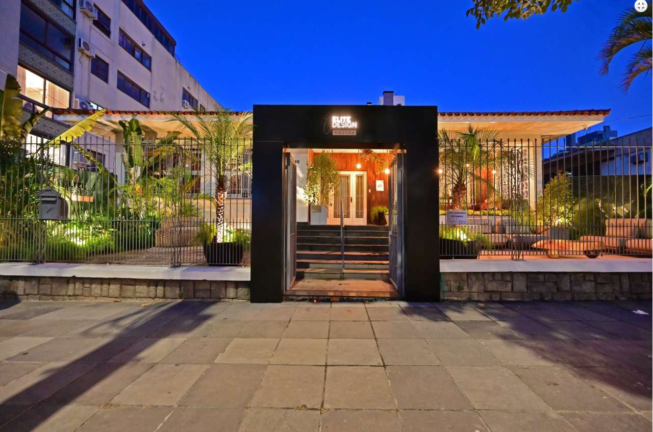 Terraço aconchegante da Mostra EliteDesign 2026 ao entardecer